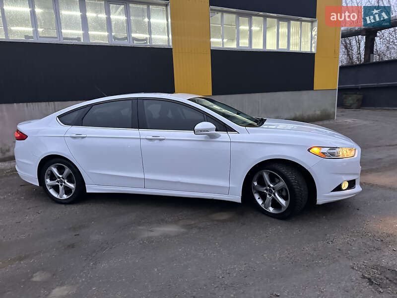 Седан Ford Fusion 2014 в Нежине
