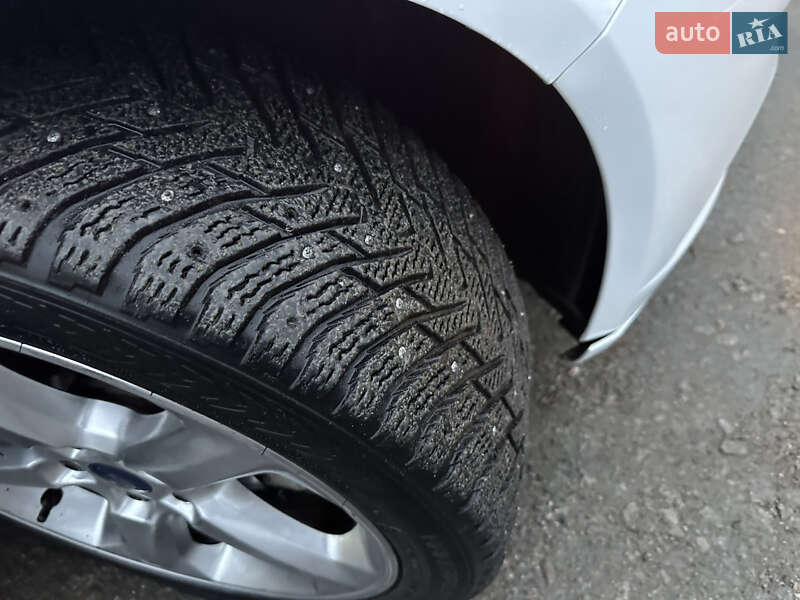 Седан Ford Fusion 2014 в Нежине