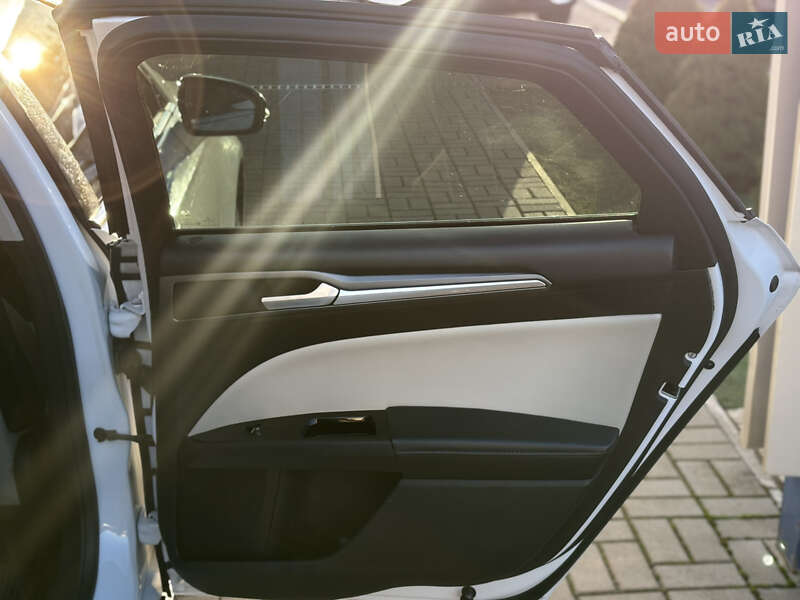 Седан Ford Fusion 2014 в Николаеве