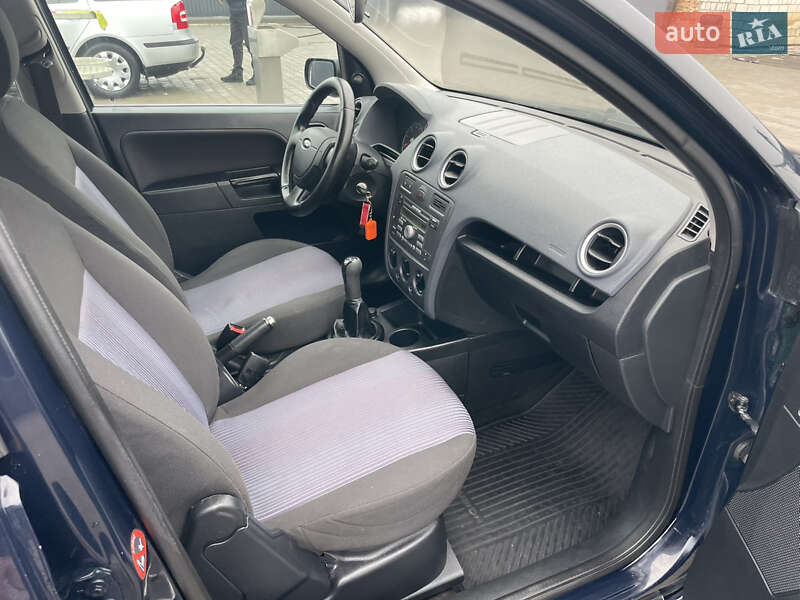 Хэтчбек Ford Fusion 2007 в Баре