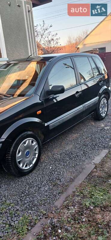 Хэтчбек Ford Fusion 2005 в Дунаевцах