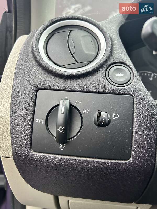 Хэтчбек Ford Fusion 2007 в Сумах