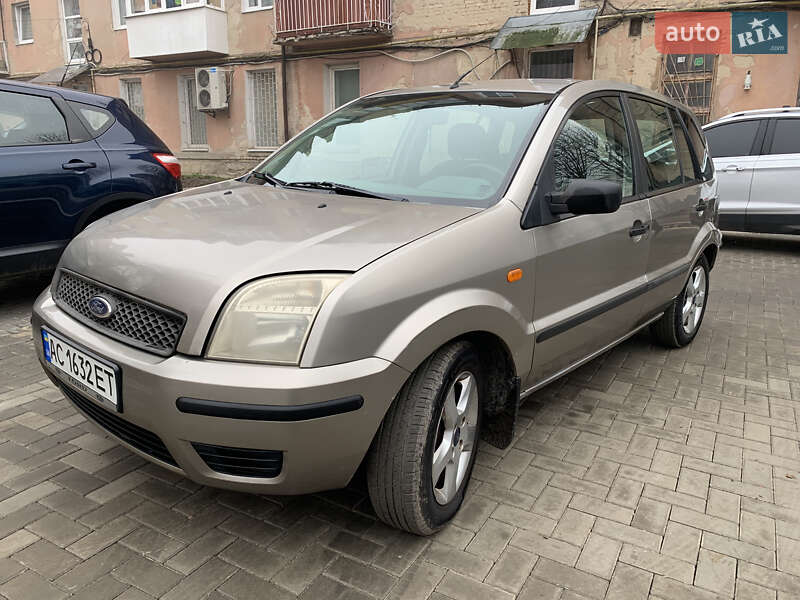 Хэтчбек Ford Fusion 2003 в Луцке фото Хэтчбек Ford Fusion 2003 в Луцке
