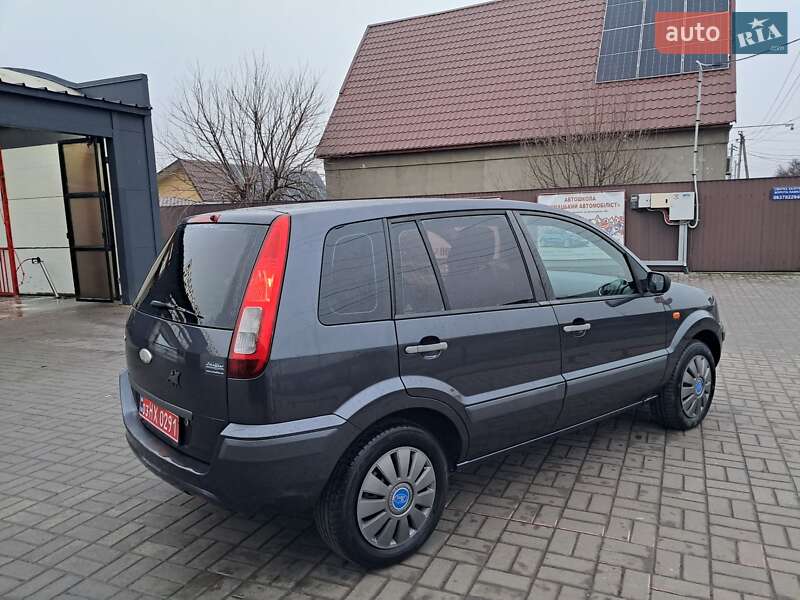 Хэтчбек Ford Fusion 2009 в Прилуках