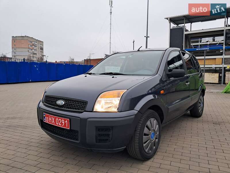 Хэтчбек Ford Fusion 2009 в Прилуках