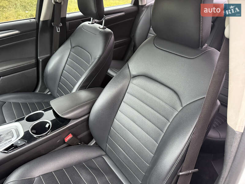 Седан Ford Fusion 2013 в Киеве