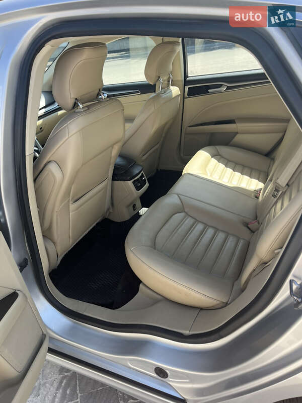 Седан Ford Fusion 2014 в Тернополе