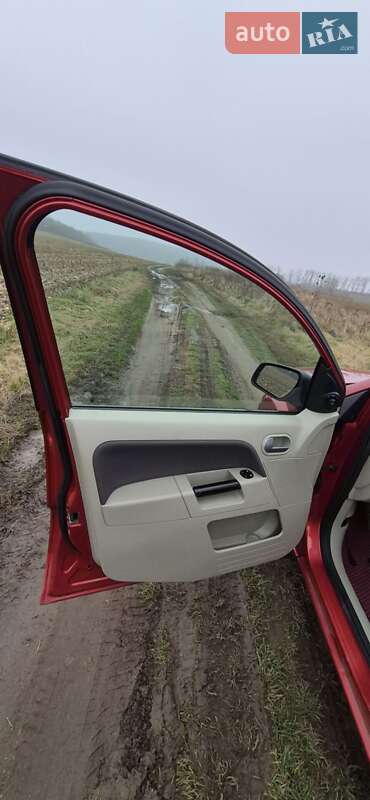 Хэтчбек Ford Fusion 2005 в Ладыжине фото 26 Хэтчбек Ford Fusion 2005 в Ладыжине