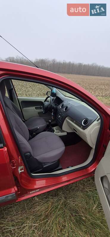 Хэтчбек Ford Fusion 2005 в Ладыжине фото 36 Хэтчбек Ford Fusion 2005 в Ладыжине