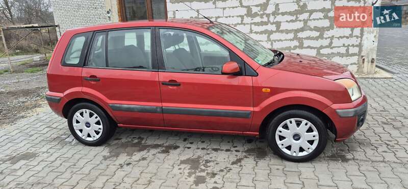 Хэтчбек Ford Fusion 2005 в Ладыжине фото 3 Хэтчбек Ford Fusion 2005 в Ладыжине