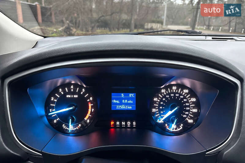 Седан Ford Fusion 2015 в Обухове