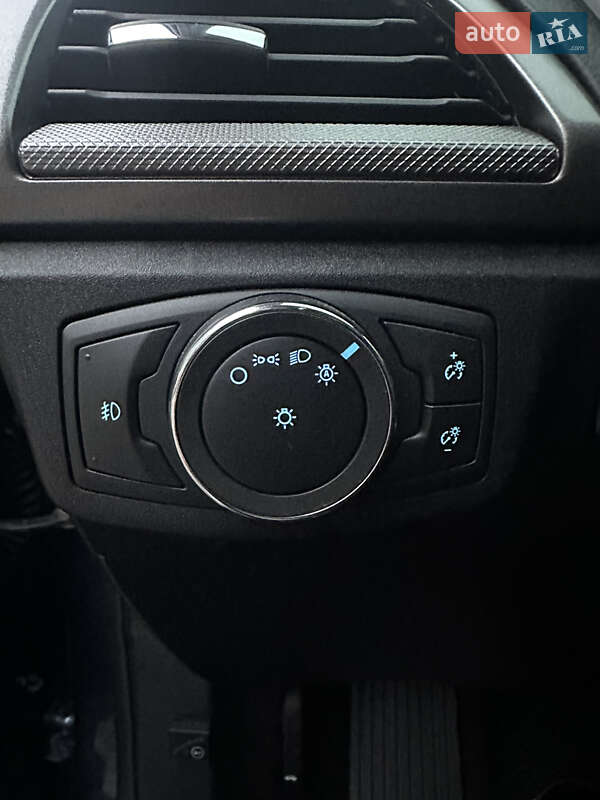 Седан Ford Fusion 2018 в Кривом Роге