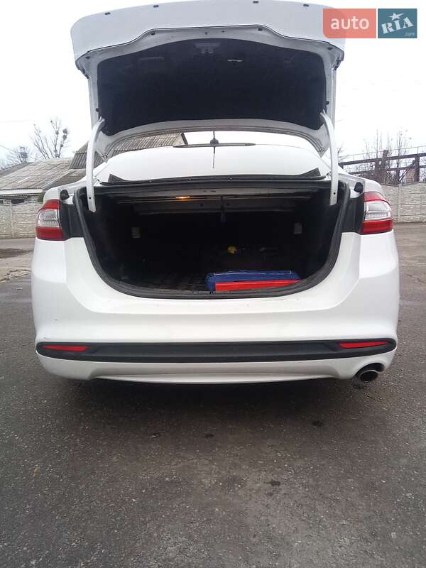 Седан Ford Fusion 2016 в Харькове