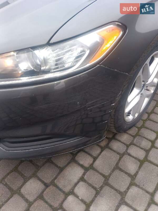 Седан Ford Fusion 2016 в Ужгороде