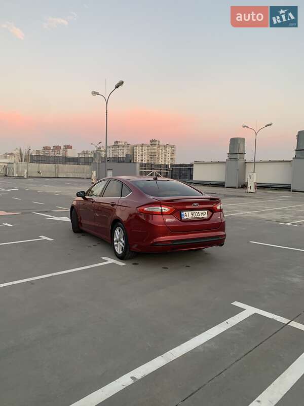 Седан Ford Fusion 2015 в Киеве