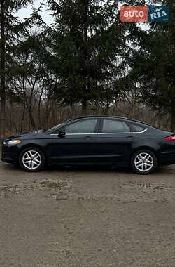 Седан Ford Fusion 2014 в Новом Роздоле
