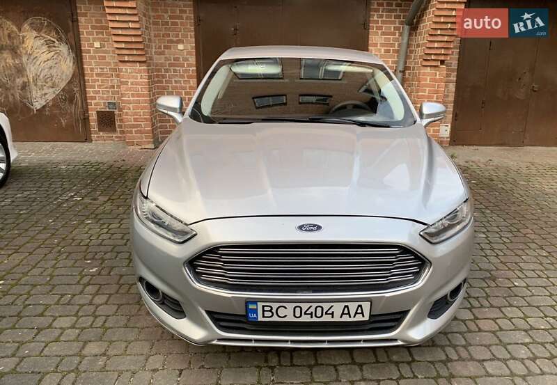 Седан Ford Fusion 2013 в Львові
