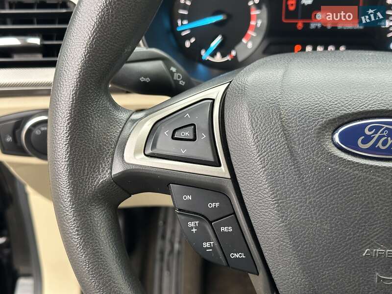 Седан Ford Fusion 2015 в Киеве