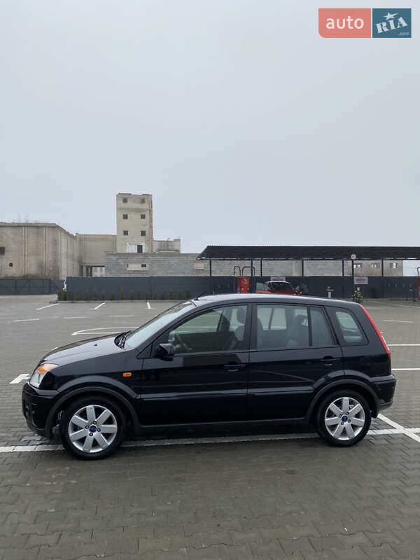 Хэтчбек Ford Fusion 2008 в Киеве