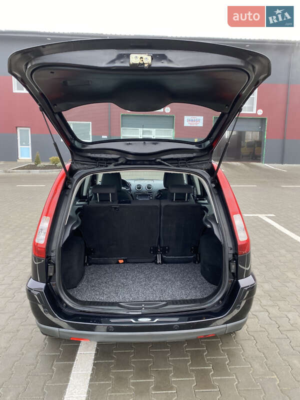 Хэтчбек Ford Fusion 2008 в Киеве