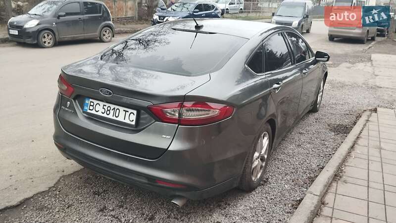 Седан Ford Fusion 2016 в Бершади