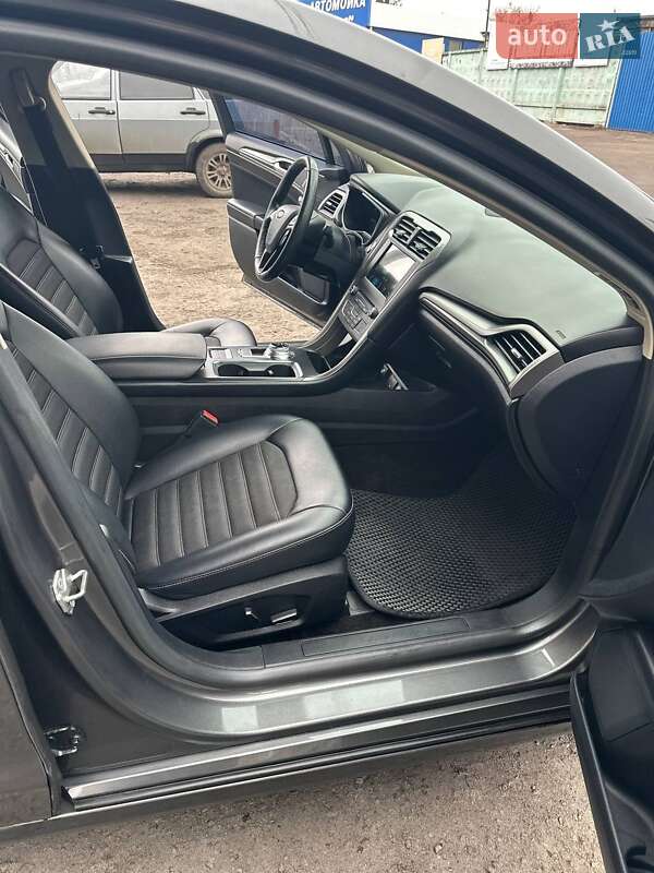 Седан Ford Fusion 2017 в Каменском