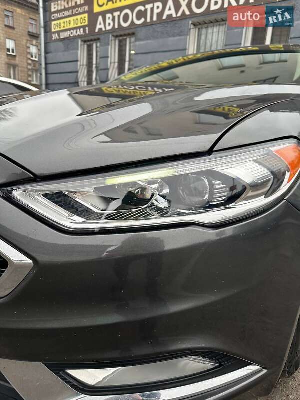 Седан Ford Fusion 2017 в Каменском