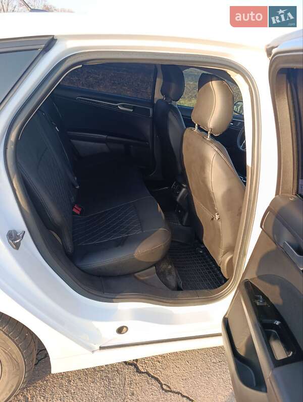 Седан Ford Fusion 2016 в Днепре