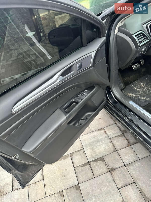 Седан Ford Fusion 2015 в Переяславі