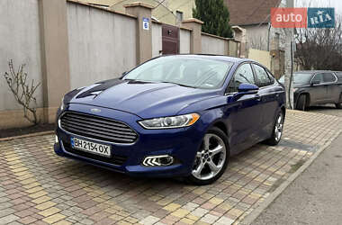 Седан Ford Fusion 2015 в Одесі