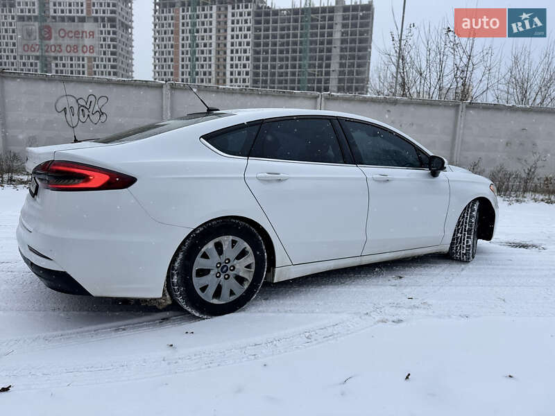 Седан Ford Fusion 2019 в Борисполе