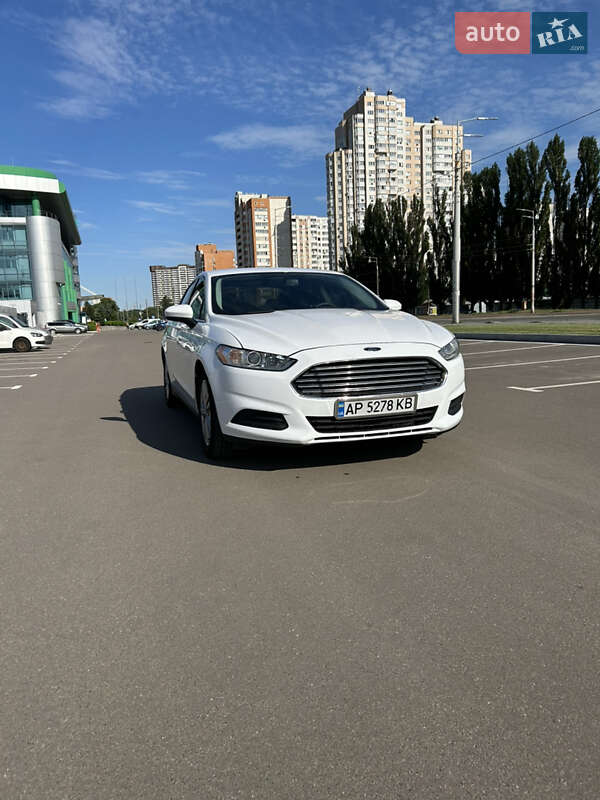 Седан Ford Fusion 2014 в Дніпрі