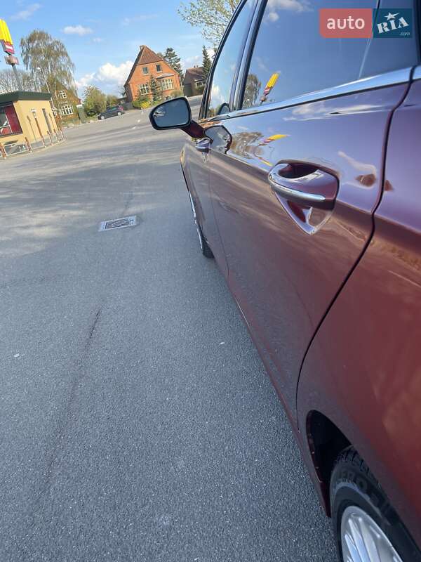 Седан Ford Fusion 2013 в Києві