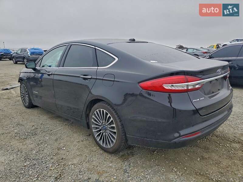 Седан Ford Fusion 2016 в Львові