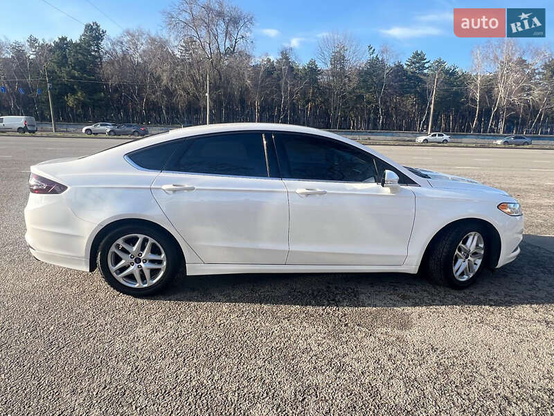 Седан Ford Fusion 2015 в Дніпрі фото Седан Ford Fusion 2015 в Дніпрі