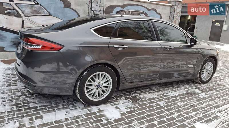 Седан Ford Fusion 2017 в Покрові