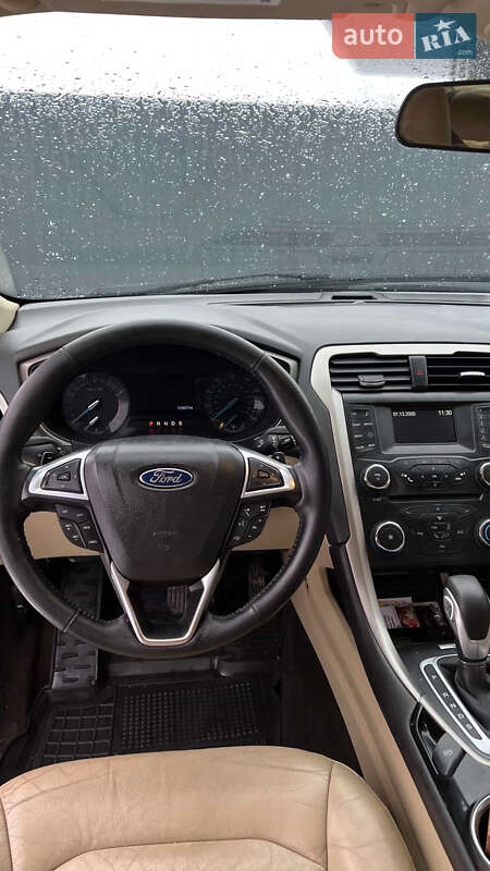 Седан Ford Fusion 2013 в Рівному