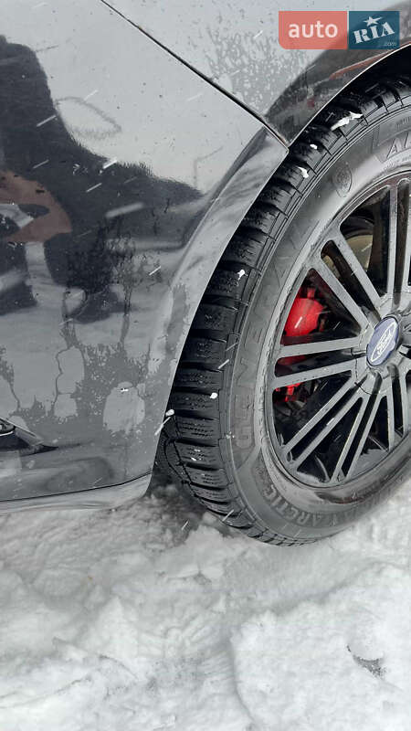 Седан Ford Fusion 2013 в Рівному