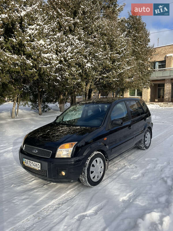 Хетчбек Ford Fusion 2011 в Ніжині