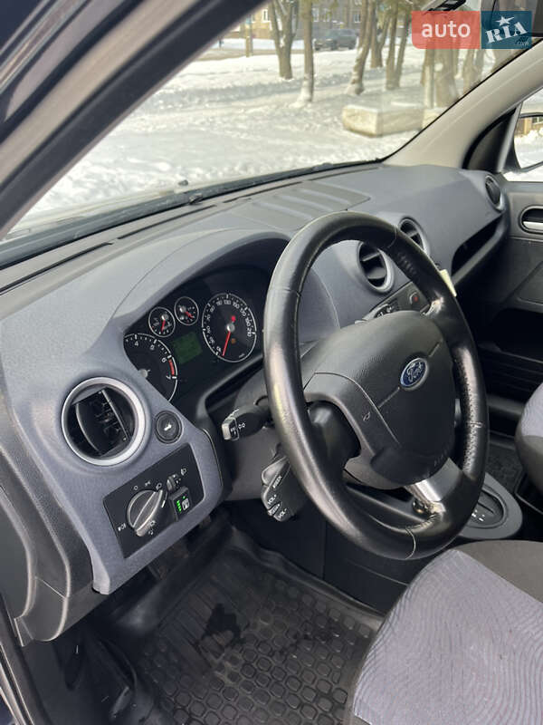 Хетчбек Ford Fusion 2011 в Ніжині