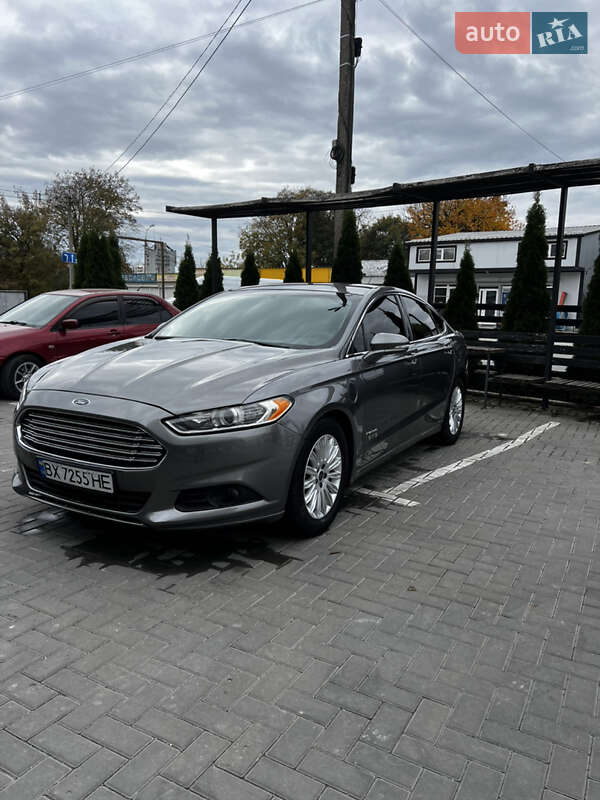 Седан Ford Fusion 2013 в Кам'янець-Подільському
