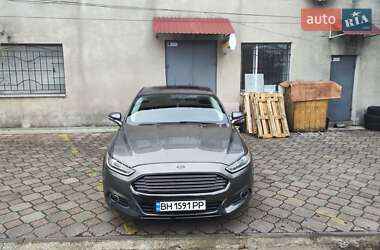 Седан Ford Fusion 2013 в Одесі