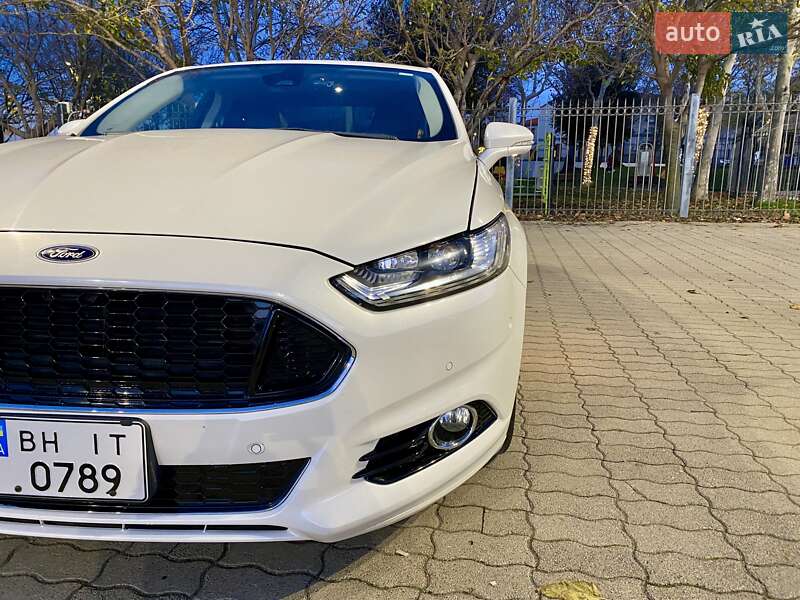 Седан Ford Fusion 2015 в Одессе