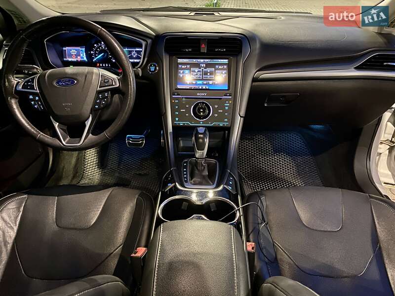 Седан Ford Fusion 2015 в Одессе
