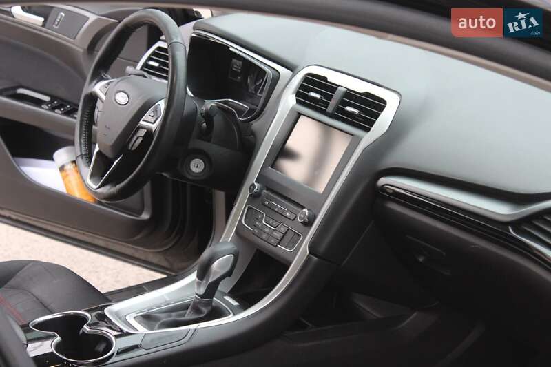 Седан Ford Fusion 2016 в Дніпрі фото 27 Седан Ford Fusion 2016 в Дніпрі