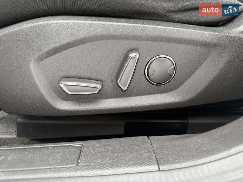 Седан Ford Fusion 2014 в Виннице