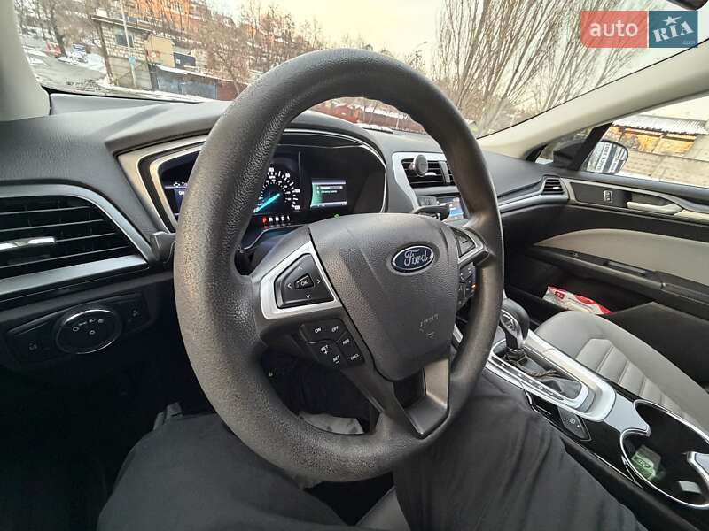 Седан Ford Fusion 2014 в Киеве