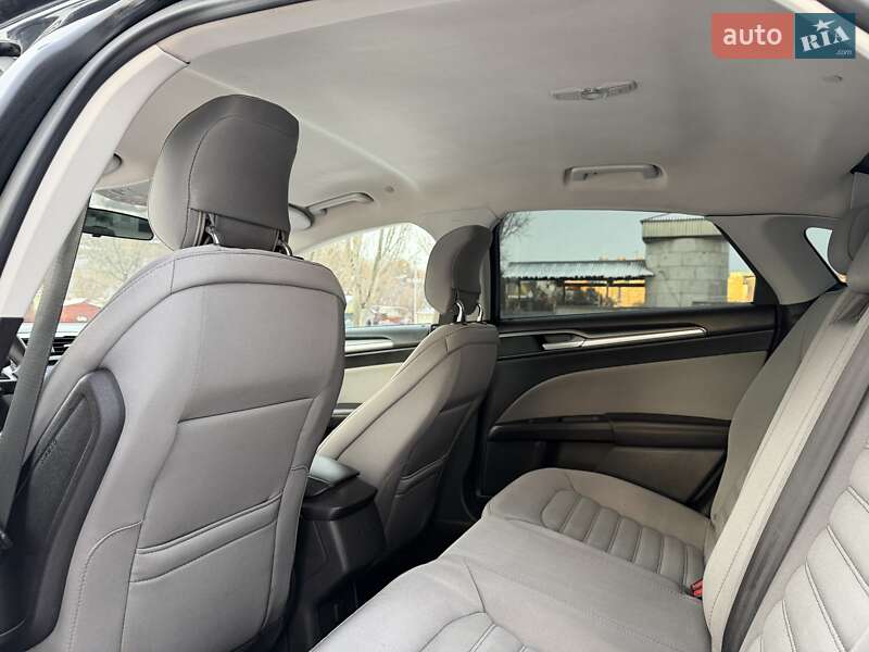 Седан Ford Fusion 2014 в Киеве