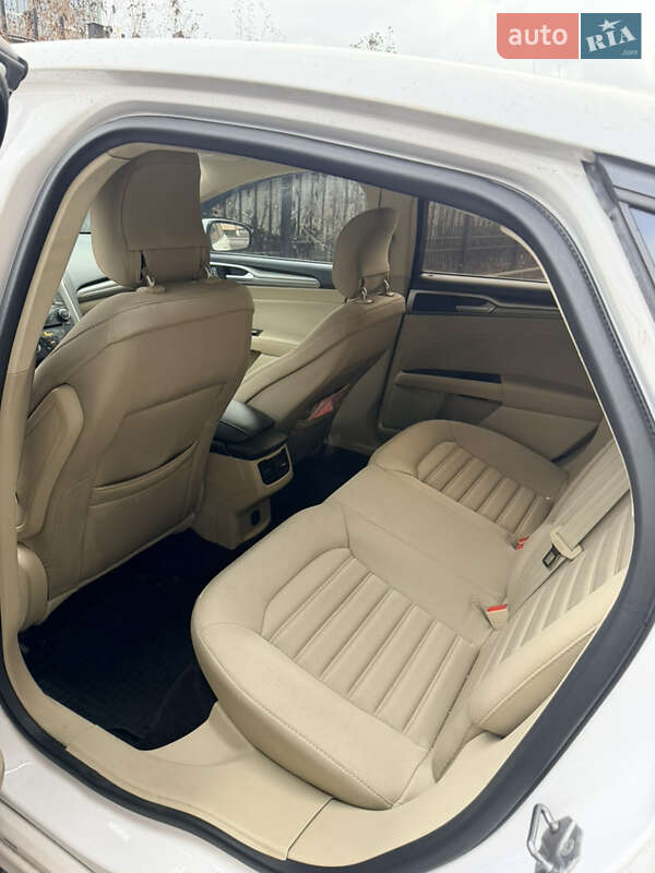 Седан Ford Fusion 2013 в Киеве