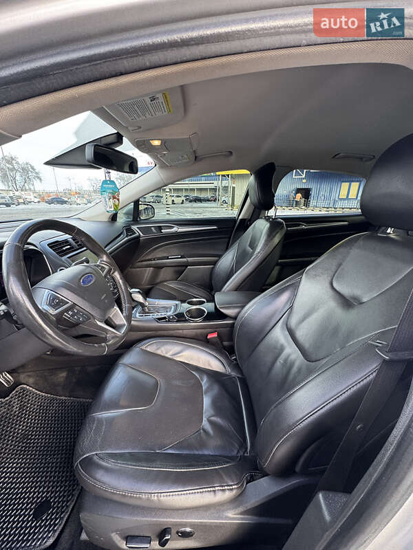 Седан Ford Fusion 2013 в Покровському